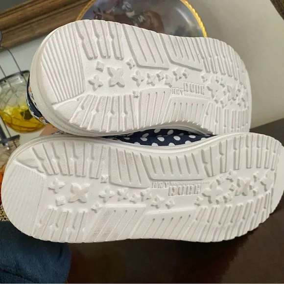 NWT Hey Dude Wendy Funk Navy Flora Dot Shoes Women’s 11 Comfort Casual Everyday - Picture 6 of 6